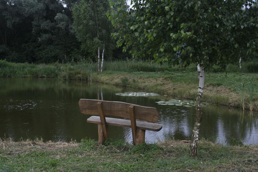 Stajnia Sarnowek Nad Jeziorem Rozany Rozajny Wielkie Exteriér fotografie