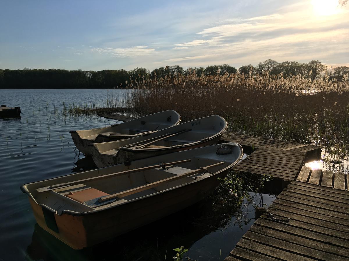 Stajnia Sarnowek Nad Jeziorem Rozany Rozajny Wielkie Exteriér fotografie